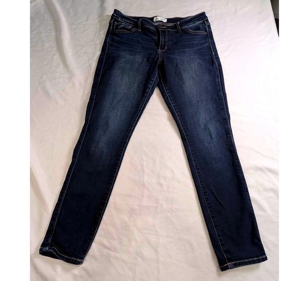BKE Denim - BKE~Victoria Skinny Jeans~ Size 31x29.5~Dark Wash/Mid Rise/Universal Fit/Stretch
